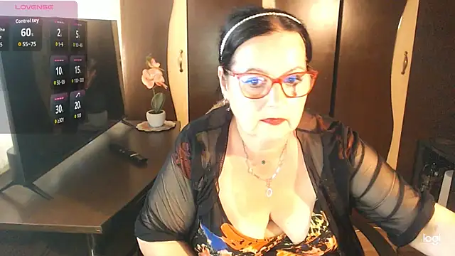 exiMIlf online show from July 6, 3:03 pm