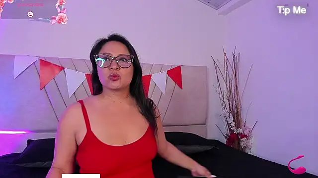 Eliana jhones  online show from March 12, 11:49 am