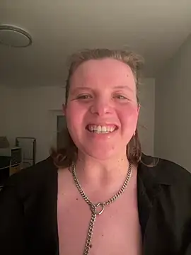 Laura-Loveyou online show from March 28, 6:07 pm