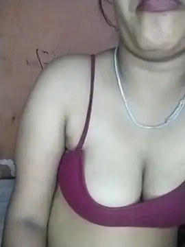 Snapshot of Nency_Love143 chatting on May 16, 5:45 pm Nency Love143 online show from May 16, 5:45 pm