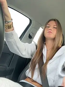 Jadejxox online show from March 23, 9:46 am