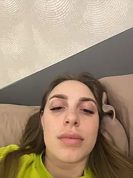  julia wonderful  online show from March 14, 9:42 pm