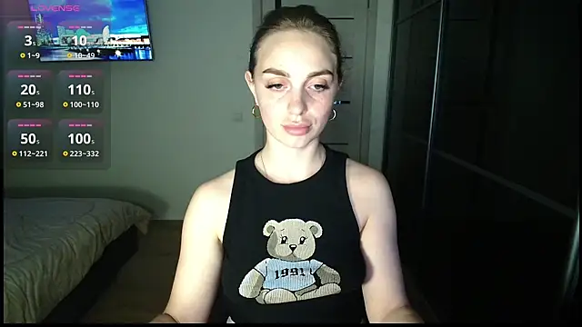  julia wonderful  online show from March 15, 8:04 pm