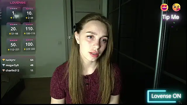  julia wonderful  online show from April 2, 8:50 pm