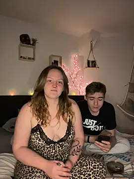 Maryjane-Spidermann online show from March 5, 7:54 pm