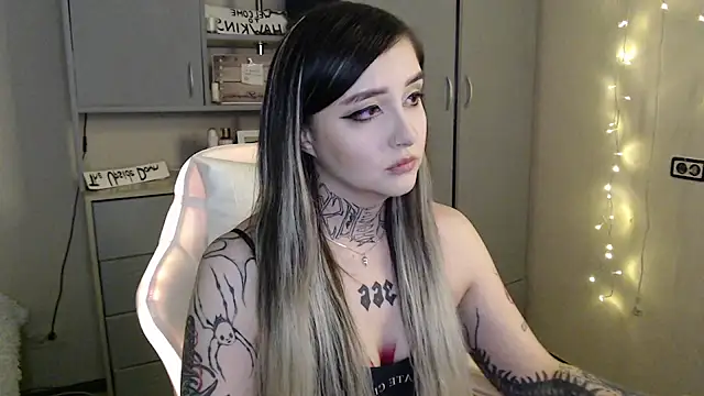 Rin Tozier online show from March 16, 1:33 am