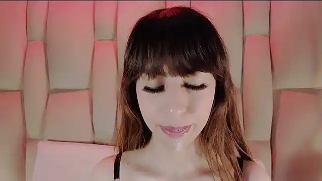 AriaPure1 online show from March 2, 7:15 am