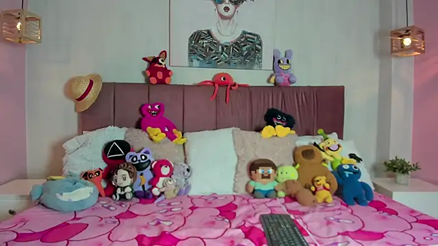 emma wilder  online show from February 21, 8:10 pm