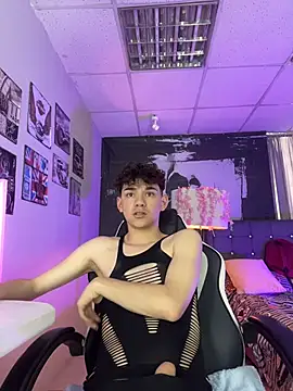 Snapshot of Philippsx chatting on July 20, 8:00 pm Philippsx online show from July 20, 8:00 pm