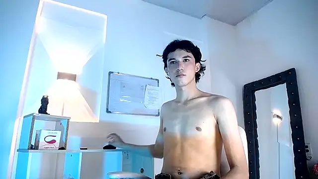 jullian ricci online show from July 8, 7:51 pm