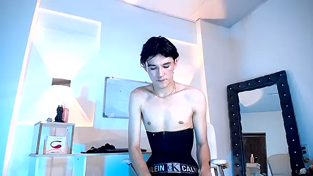 jullian ricci online show from July 17, 8:24 pm