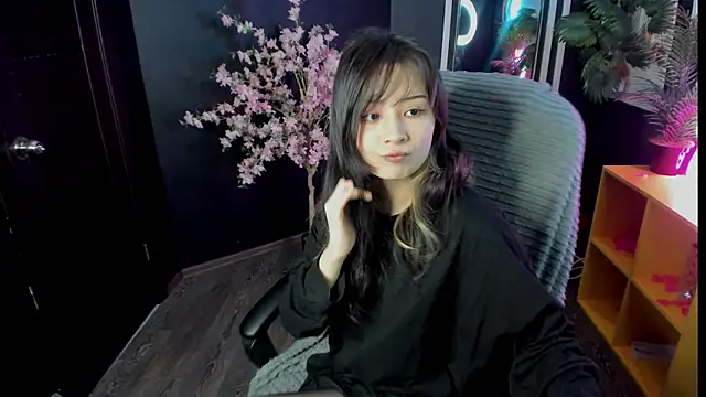 May Ling online show from March 14, 9:31 pm