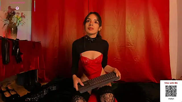 lilyruso online show from April 27, 11:19 am