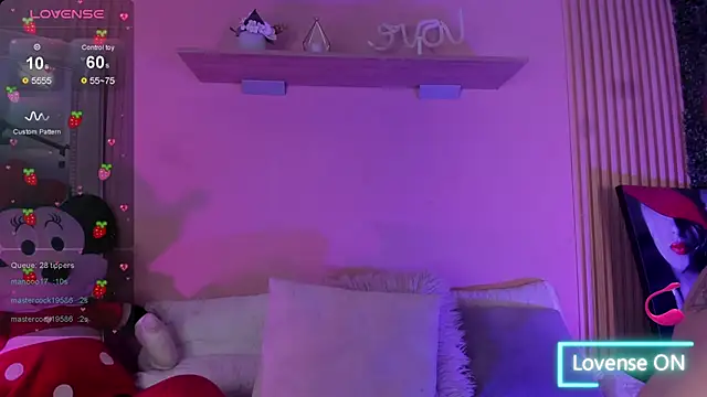 Snapshot of Winnie_cutee chatting on May 12, 3:14 am Winnie cutee online show from May 12, 3:14 am