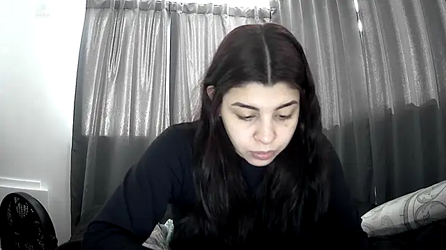 violetazein7 online show from May 21, 5:42 pm