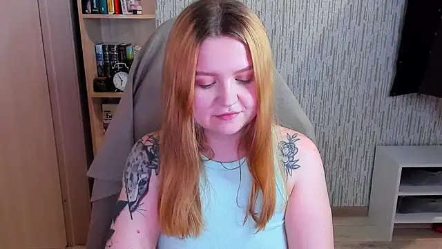 AnitaXVine online show from February 11, 5:51 pm