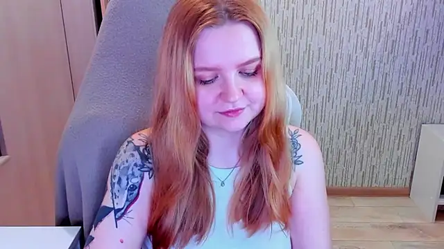 AnitaXVine online show from May 2, 6:35 pm