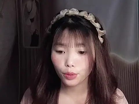 Girl-crazy1 online show from March 1, 6:59 am