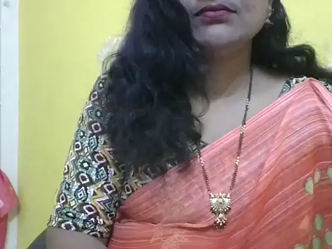 Snapshot of anu-reddyy chatting on May 4, 3:57 am anu-reddyy online show from May 4, 3:57 am