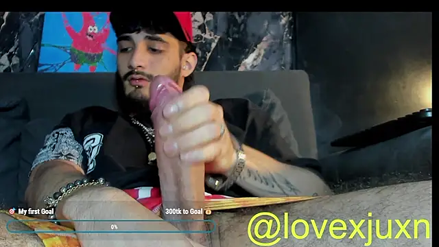 LovexJuxn8 online show from March 11, 8:04 pm