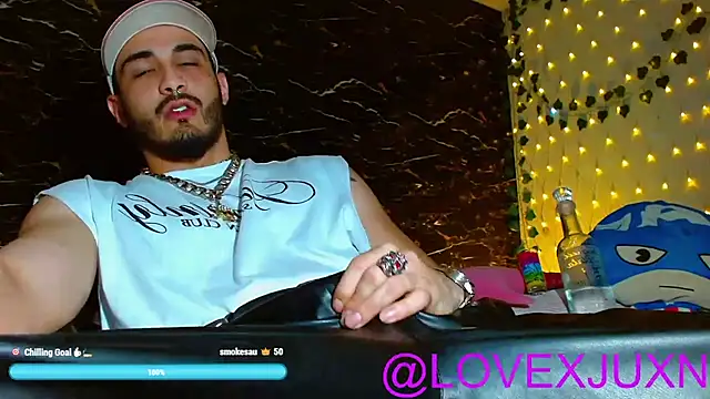 LovexJuxn8 online show from June 7, 12:15 am
