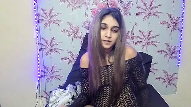 Snapshot of Amber_Rose06 chatting on June 24, 4:55 am Amber Rose06 online show from June 24, 4:55 am