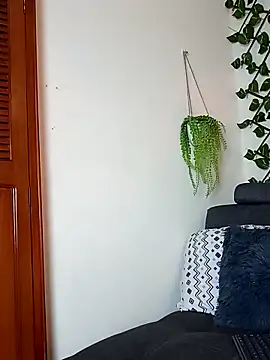 MadelynSmit  online show from March 7, 11:07 am