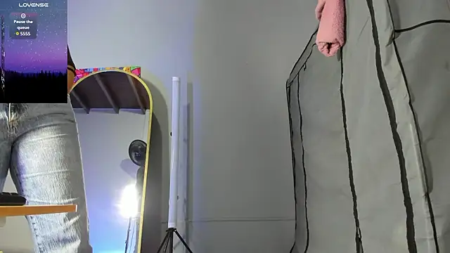 Zaphiro  Sky online show from March 5, 8:43 am