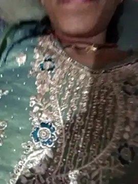 Desi Couple P online show from June 4, 11:33 pm
