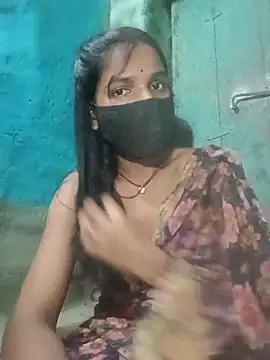 Snapshot of Desi_Couple_P chatting on June 17, 1:45 pm Desi Couple P online show from June 17, 1:45 pm