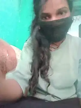 Snapshot of Desi_Couple_P chatting on June 30, 2:12 am Desi Couple P online show from June 30, 2:12 am