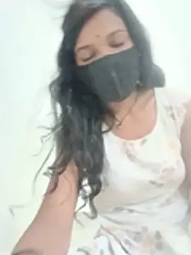Snapshot of Desi_Couple_P chatting on July 12, 1:51 am Desi Couple P online show from July 12, 1:51 am