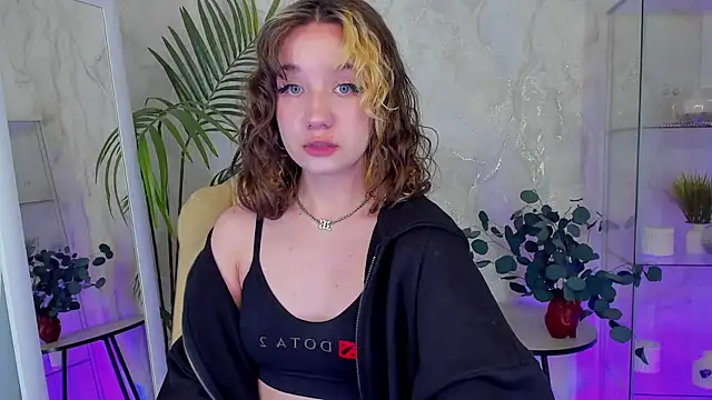 GiaRicco online show from February 13, 4:03 pm