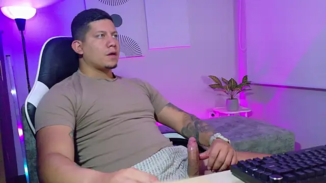  robertobaggioo online show from July 10, 12:41 pm