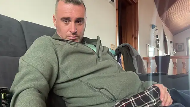 marcovik1 online show from February 13, 2:46 pm