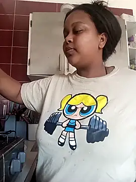 PerlaCurvasgrandes online show from March 10, 7:41 pm