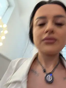 Katty Pery online show from May 4, 2:13 pm