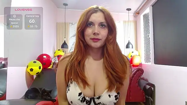 Eve Bennett online show from July 7, 6:23 pm