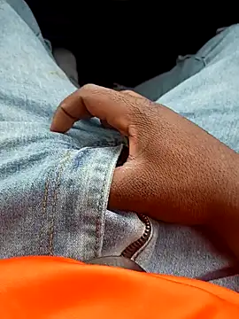 thickdicck90 online show from May 7, 2:33 pm