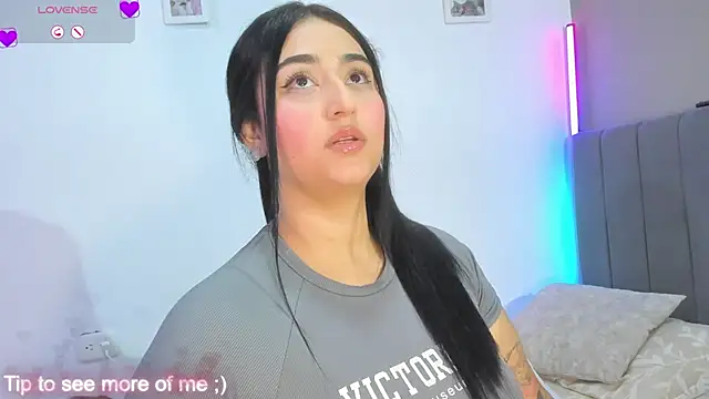 Curvy sweet online show from March 15, 9:37 am