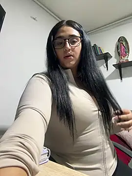 Snapshot of Curvy_sweet chatting on March 26, 1:11 am Curvy sweet online show from March 26, 1:11 am