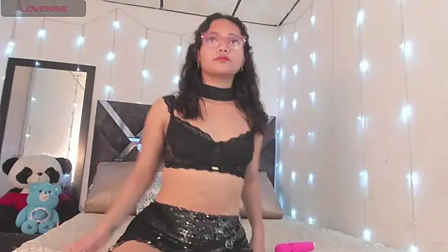 Mariana toress online show from February 14, 12:57 pm