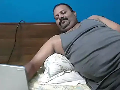 simpleboldman2026 online show from February 21, 4:19 pm