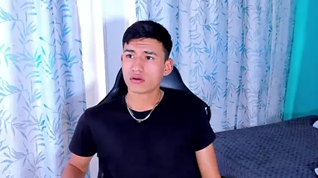 NicolasTorrez online show from February 11, 9:31 pm