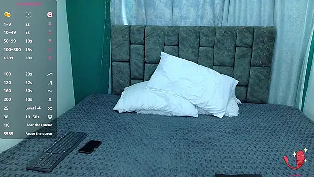 NicolasTorrez online show from February 14, 9:22 pm