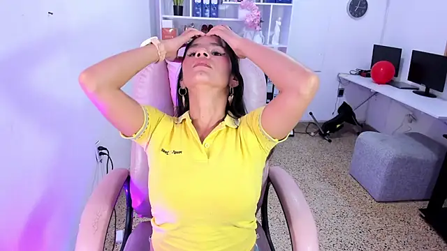 Emmy lollipop online show from February 19, 6:26 pm