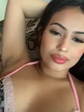 Snapshot of evaRose chatting on May 29, 8:40 pm evaRose online show from May 29, 8:40 pm