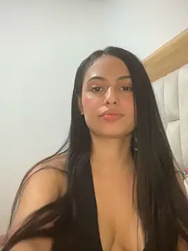 Snapshot of evaRose chatting on May 30, 11:24 pm evaRose online show from May 30, 11:24 pm