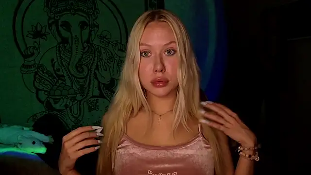 pureeangel online show from February 23, 7:55 pm