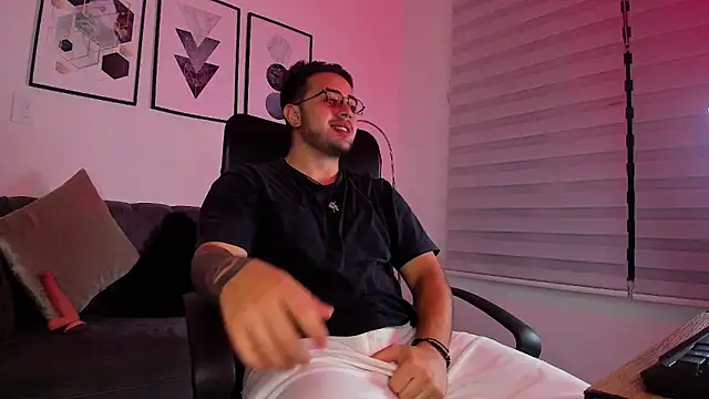 ethan grace online show from March 15, 11:16 am